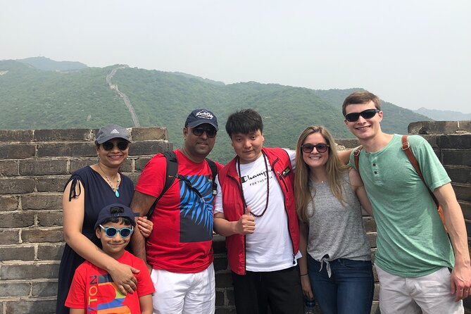 Mutianyu Great Wall All-inclusive Private Tour with Options - Buffet lunch at the Mubus Restaurant