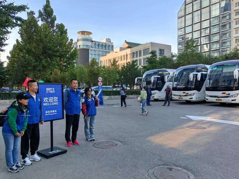 Mutianyu Great Wall Bus, Departure 8/9/10am, Return 3/4/5pm - Why this $12 bus makes sense from central Beijing
