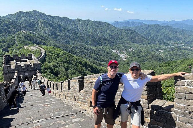 Mutianyu Great Wall, Ming Tombs Ding Ling and Sacred Way Day Tour - Who should choose this tour?