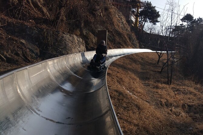 Mutianyu Great Wall Private Trip with Toboggan Slide down - Getting from the entrance to the stone ramparts
