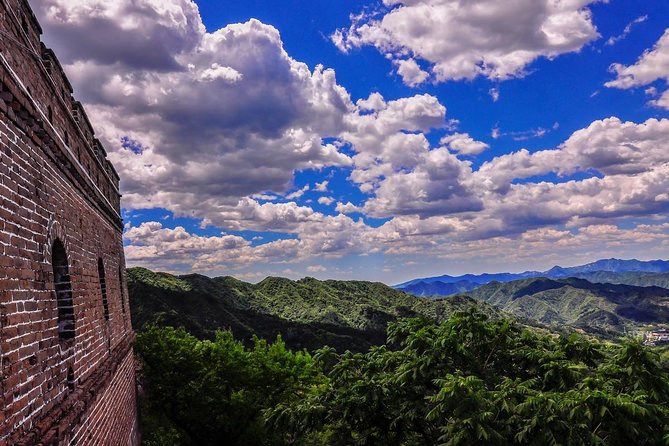 Mutianyu Great Wall Private VIP Tour with Peak Restaurant Dining and Cable Car - Three Hours on the Mutianyu Wall