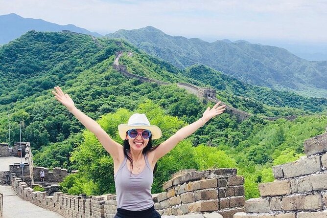 Mutianyu Great Wall Ticket - Riding the cable car and walking the wall