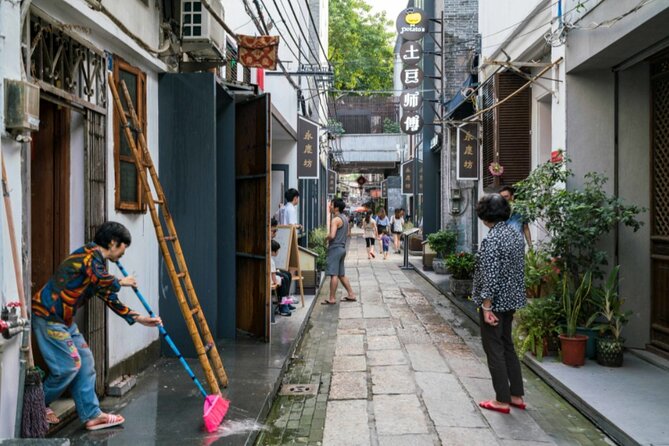 Old Guangzhou Backstreet Alley Local Market Walking Private Tour - Yong Qing Fang and the New Face of Old Neighborhoods