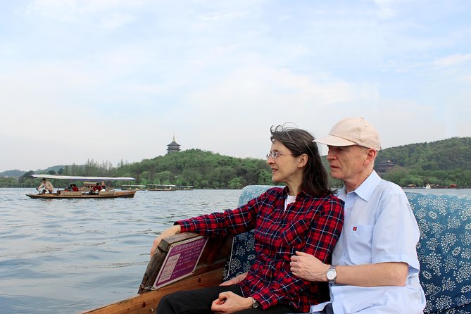 One-Day Hangzhou Dragon Well Tea Culture & West Lake Private Tour - Cruising West Lake and reaching Fairy Island