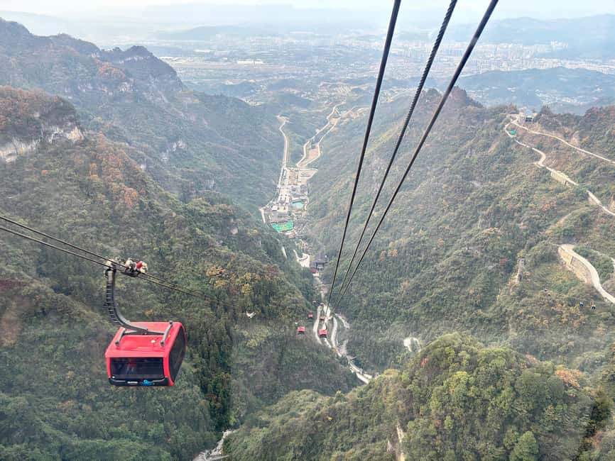 One Day Mini Group Tour to Glass Bridge and Tianmen Mountain - The guide can make or break this itinerary