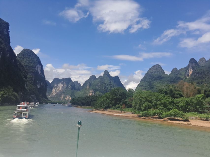 One Hour Chinese Calligraphy or Painting Lessons in Yangshuo - Key points at a glance