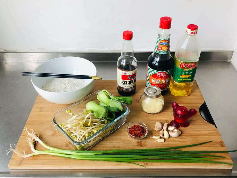 Online Cooking Class Hand Pulled Noodles by Sunflower Li - Chef Sunflower Li’s teaching style