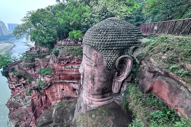 Panda, Leshan, and Emei Mountain 2-day tour - Why this route works well from Chengdu