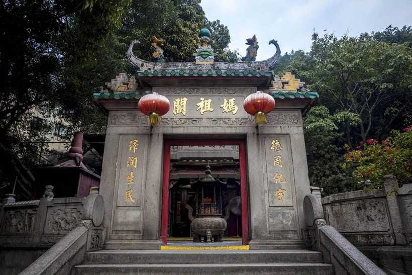 Premium Private Macau City Tour with English Guide - What the $477 price really buys