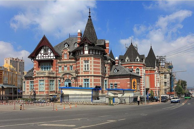 Private 2 Day Tour of Dalian City - Venice Water Town and Japanese Style Street