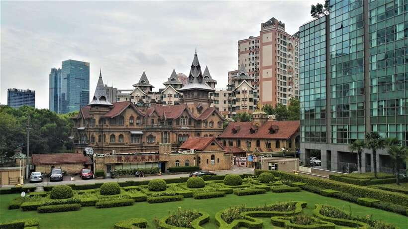 Private 3 hour bike tour with coffee break - The French Concession at Bicycle Speed