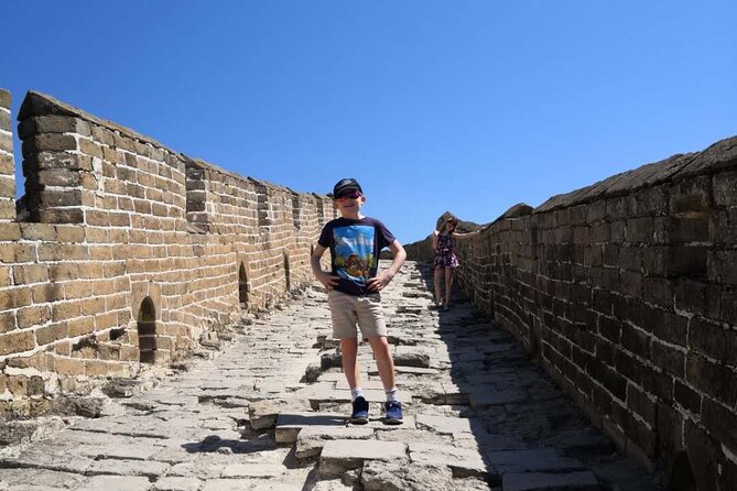 Private All-inclusive Jinshanling Great Wall 1-day tour - Lunch at a local Chinese restaurant