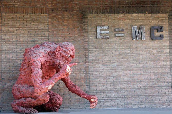 Private Beijing Art Tour including Red Gate Gallery, 798 Art Zone and Guanfu Museum - Key Details Before You Book