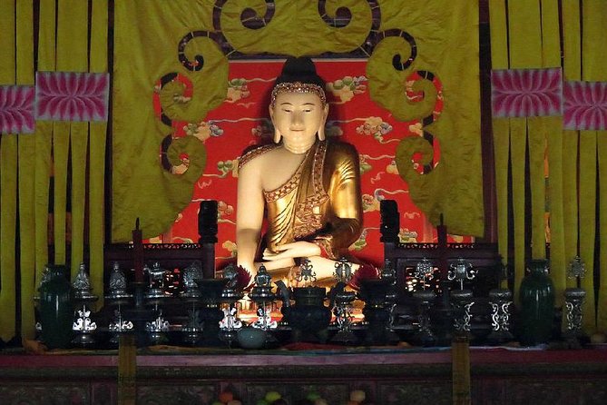 Private Beijing Jingshan Hill, Beihai, and Hutongs with Imperial Lunch/Dinner - An imperial meal at Fangshan restaurant