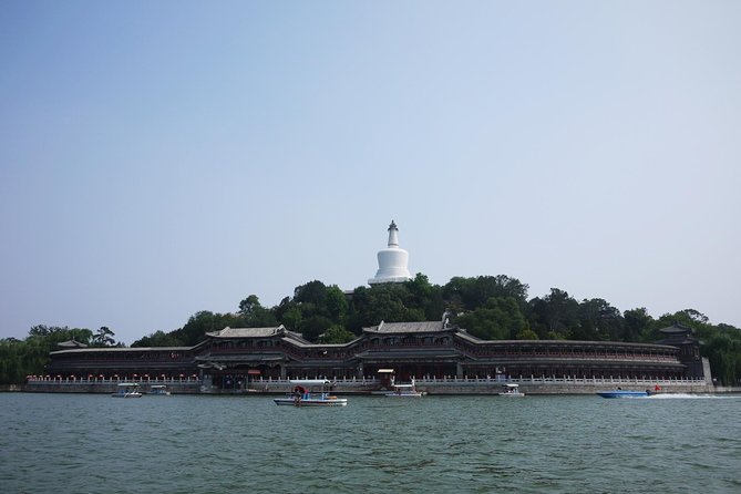 Private Beijing Jingshan Hill, Beihai, and Hutongs with Imperial Lunch/Dinner - What the $180 price includes