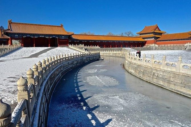 Private Beijing Layover Tour: Mutianyu Great Wall and Forbidden City with Cable Car and Meal - Mutianyu Great Wall comes first