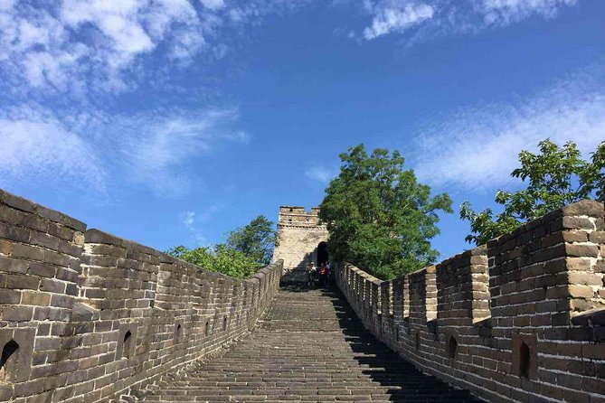 Private Beijing Layover Tour to Mutianyu Great Wall - The airport pickup and 1.5-hour drive