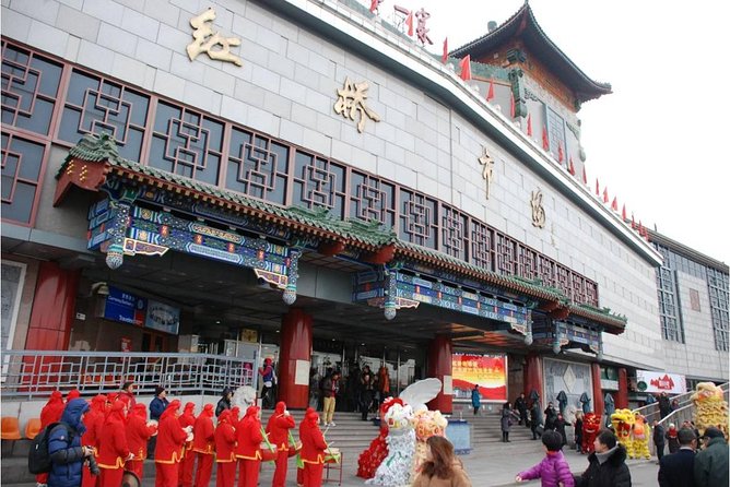 Private Beijing Markets Tour with Tea Tasting at Hongqiao Pearl Market - Choosing Lunch Under the Market