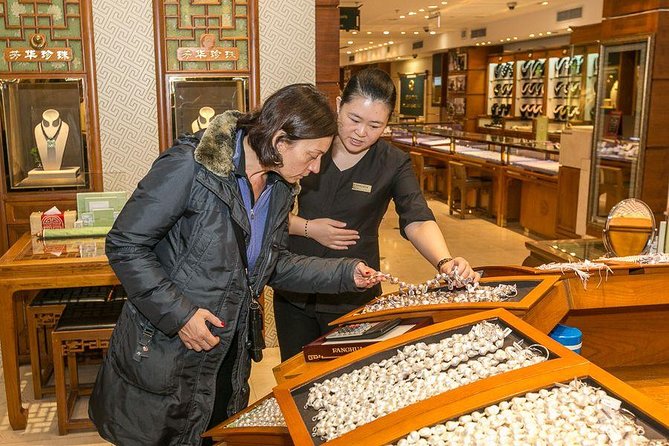 Private Beijing Markets Tour with Tea Tasting at Hongqiao Pearl Market - My Verdict on Panjiayuan and Hongqiao