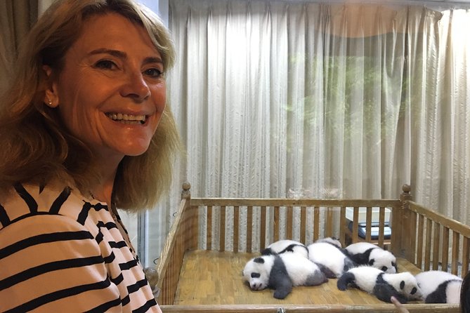 Private Chengdu Highlights Day Trip: Panda Base and City from Chongqing by Train - The timing problem you should take seriously