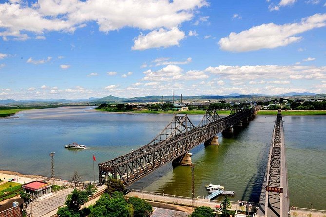 Private Dandong City Day Tour:Hushan Great Wall,Yalu River Broken Bridge,Border - Weather, timing, and booking cautions