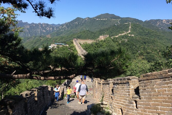 Private Day Tour: Mutianyu Great Wall and The Summpr Palace. - Lunch keeps the route moving