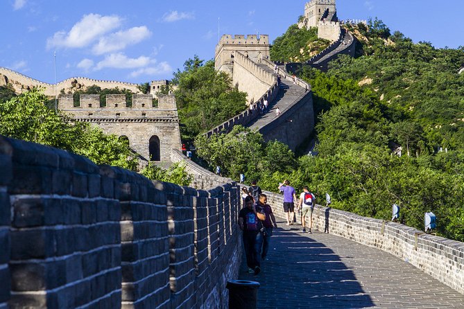 Private Day Tour: Mutianyu Great Wall & Badaling Great Wall with Local Lunch - The guides can shape the whole day