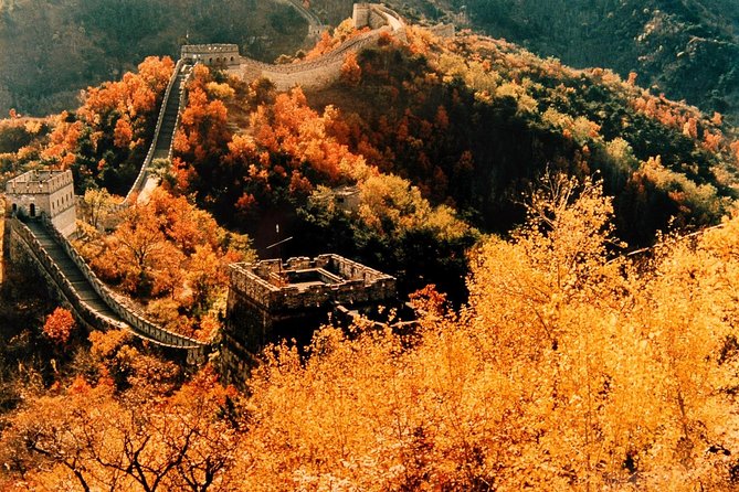 Private Day Tour of Mutianyu/Badaling Great Wall w/VIP Fast Pass - Badaling: the VIP route and beacon towers