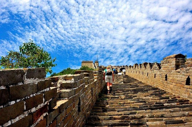Private Day Tour of Mutianyu/Badaling Great Wall w/VIP Fast Pass - Mutianyu: views and a choice of rides