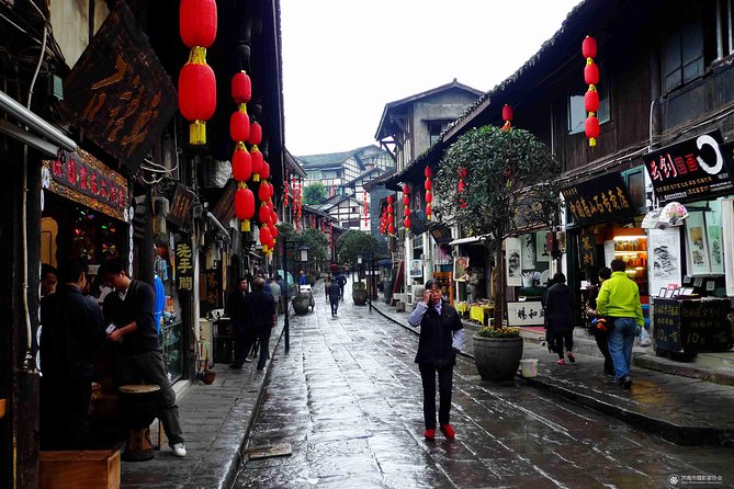 Private Day Tour to Ciqikou, Liziba, Jiefangbei etc. in Chongqing - Riding Line 2 through Liziba Station