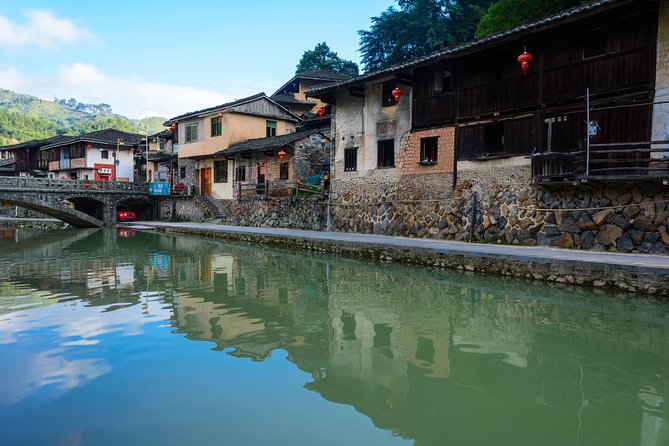 Private Day Tour To Tianluokeng Tulou from Xiamen Including Lunch - Key points to know before you book