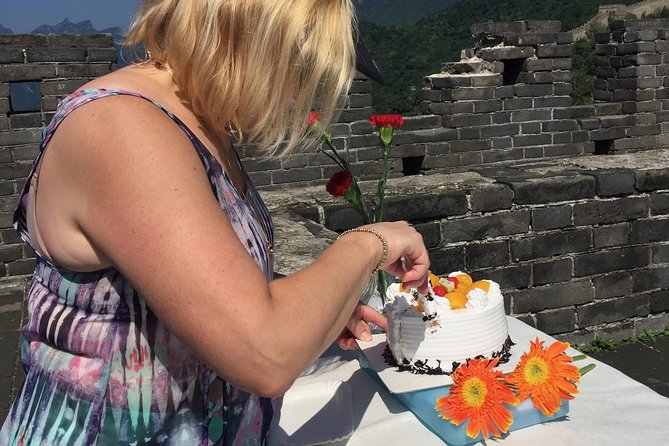 Private Day Trip to the Huanghuacheng Wild Great Wall with Picnic - Hiking the wild wall at Huanghuacheng