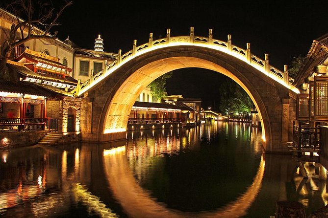 Private Evening Tour to Simatai Great Wall and Gubei Water Town - Strolling through Gubei Water Town before dark