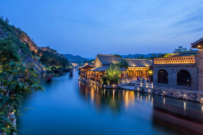 Private Evening Tour to Simatai Great Wall and Gubei Water Town - Taking the cable car to Simatai