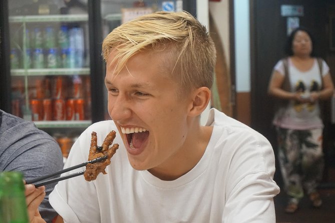 Private Food Tour: Hong Kong Island - Graham Street Market and Central’s steep lanes