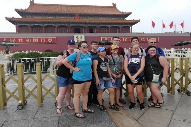 Private Forbidden City and Mutianyu Great Wall Day Tour - Tiananmen Square: a quick look at Beijing’s center