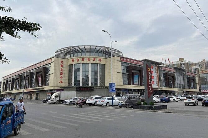 Private Guangzhou Business Tour to Visit Factory and Local Market - Zhanxi Road: A watch market with a narrow focus