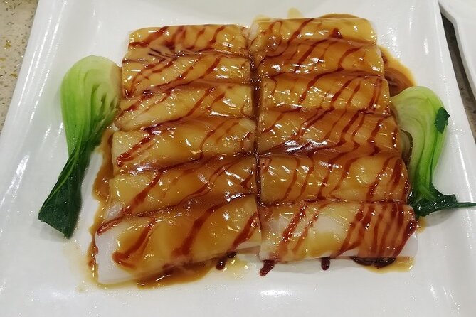 Private Guangzhou Food Tour Michelin Restaurant&Local Food Market - Canton Tower and the Slim Lady skyline