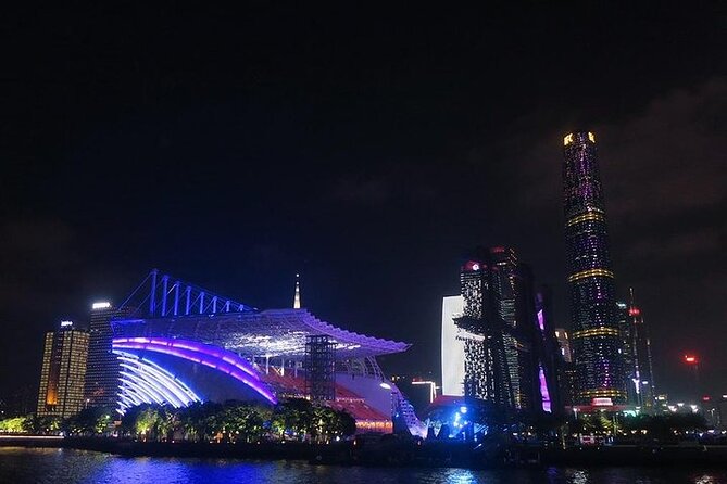 Private Guangzhou Night Tour Pearl River Cruise & Dim-Sum Dinner - Canton Tower and the Haixin Riverfront