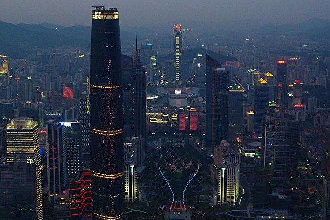 Private Guangzhou Night Tour with Canton Tower and Bar Hopping - The Pearl River party district