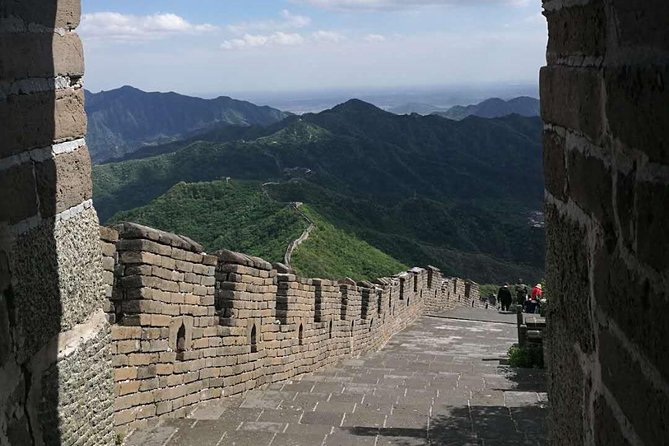 Private Half-Day Mutianyu Great Wall Tour including Round Way Cable Car or Toboggan - The 90-minute drive to Mutianyu