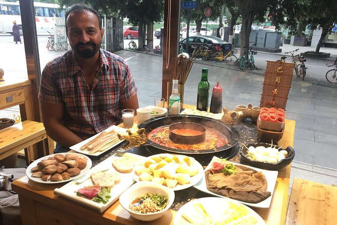 Private Half-Day Tour in Sichuan Culture Show with Hot Pot Dinner in Chengdu - Who should book this Chengdu evening?