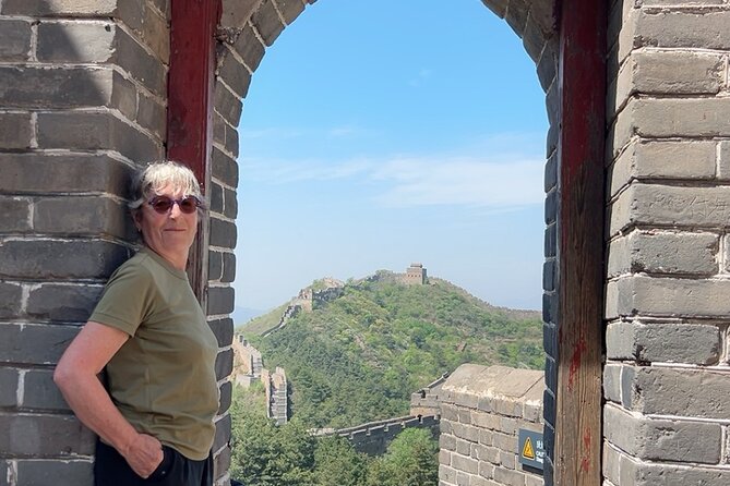 Private Jinshanling Great Wall Tour from Beijing with Lunch - Arriving at Jinshanling and Reaching the Trail