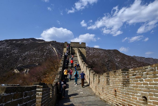 Private Layover Transfer: Mutianyu Great Wall&City Attractions - Choosing two Beijing city attractions