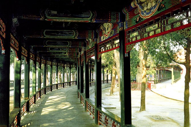 Private Mutianyu Great Wall & Ming Tombs: Transfer or Guided Tour - Walking the Mutianyu Great Wall