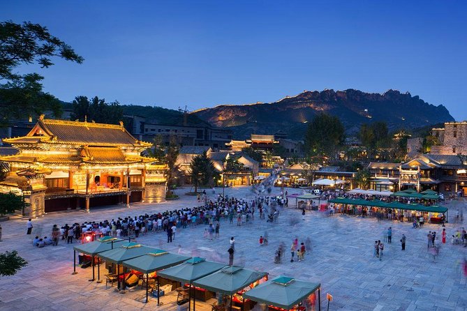 Private Night Tour to Gubei Water Town and Simatai Great Wall with Cable Car - What the private format is worth