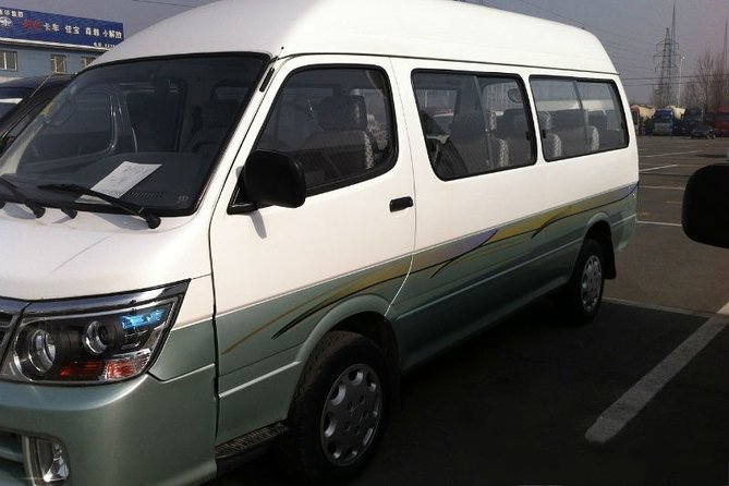 Private Round-Trip Transfer:Chengdu Shuangliu Airport or Chengdu - Who will get the most from this transfer?