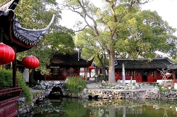 Private Shanghai Airport Layover Tour with Flexible Highlights - Yu Garden and the old city bazaar