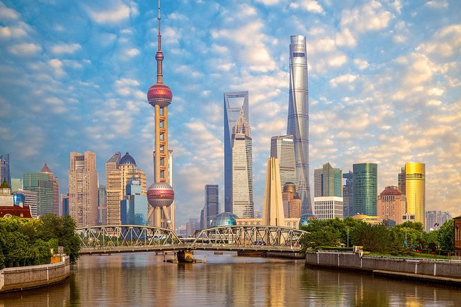 Private Shanghai Day Tour: Shanghai Museum, Yu Garden, Bund, Huangpu Cruise - Yuyuan Old Street and the Bazaar