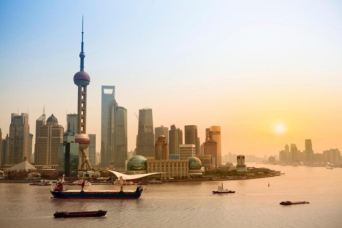 Private Shanghai Evening Street Food Walking and Cruise Tour - Key points to know before booking